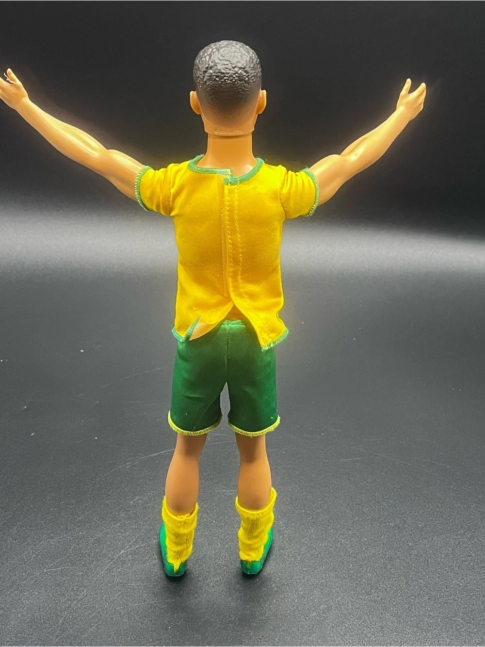Mattel Barbie Ken Soccer Player Football Futbol World Cup Green Yellow Jersey